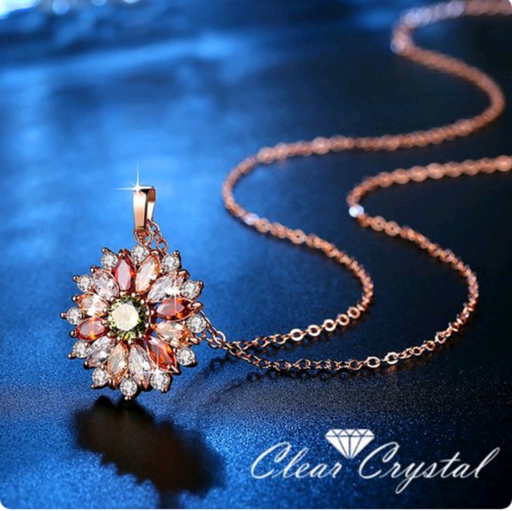 Flower Necklace - Picture 2 of 3